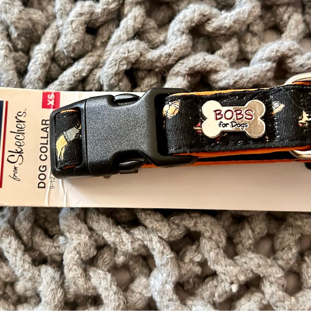 Xs pet collar.
